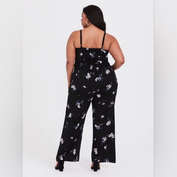 Torrid - Floral Jumpsuit - 00X - Picture 2 of 7